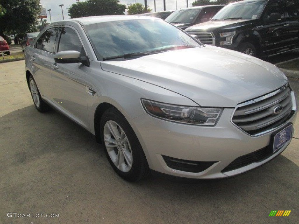 2015 Taurus SEL - Ingot Silver Metallic / Charcoal Black photo #1