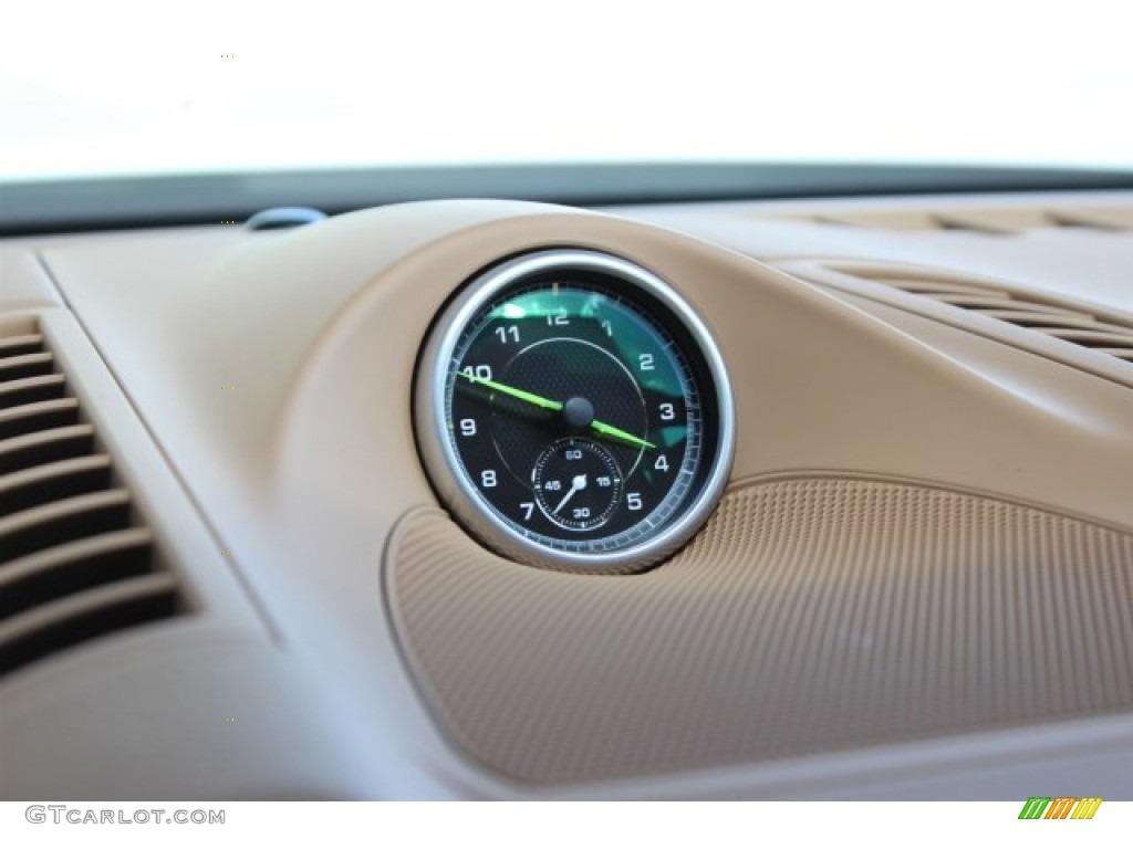 2016 Porsche Cayenne S E-Hybrid Gauges Photo #105936439
