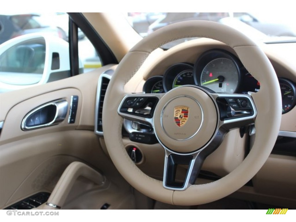 2016 Porsche Cayenne S E-Hybrid Luxor Beige Steering Wheel Photo #105936727