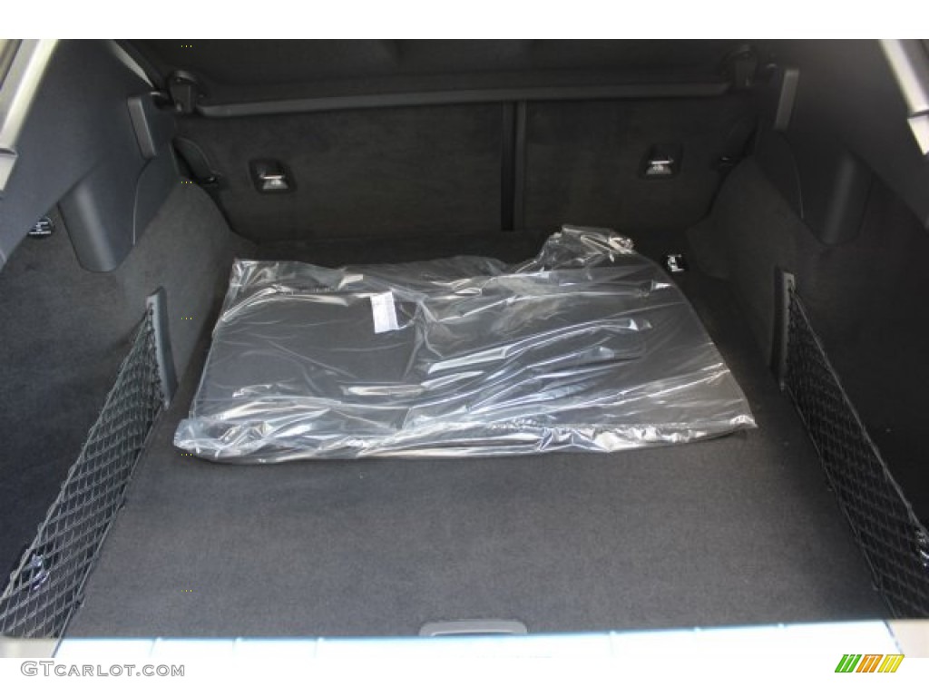 2016 Porsche Panamera GTS Trunk Photo #105937594