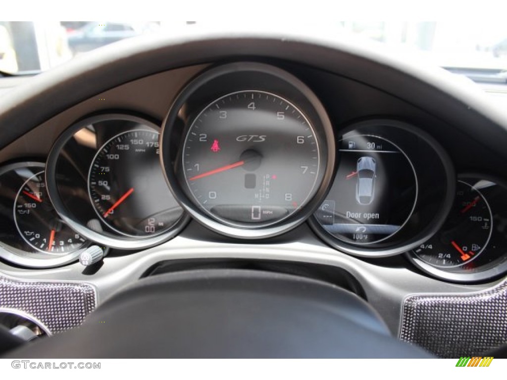2016 Porsche Panamera GTS Gauges Photos