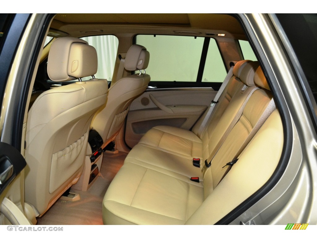 2011 X5 xDrive 35i - Platinum Bronze Metallic / Sand Beige photo #16