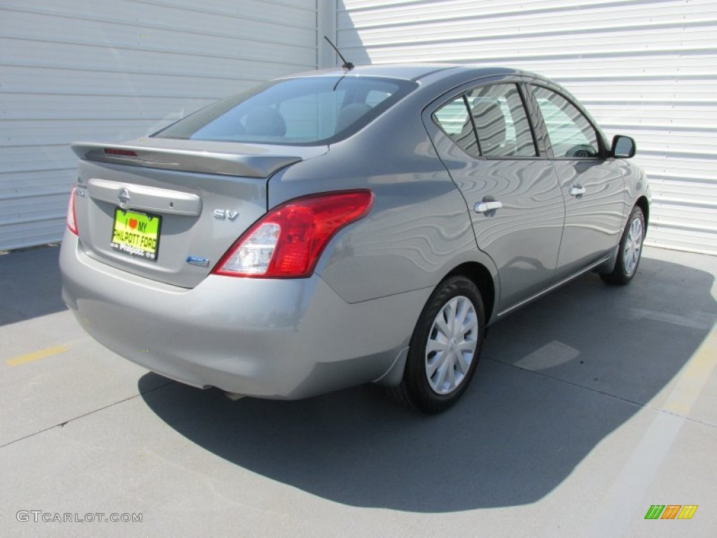 2014 Versa 1.6 S Sedan - Magnetic Gray / Charcoal photo #9
