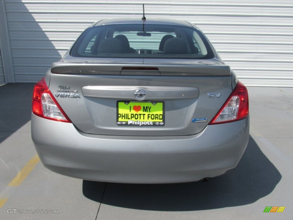 2014 Versa 1.6 S Sedan - Magnetic Gray / Charcoal photo #10