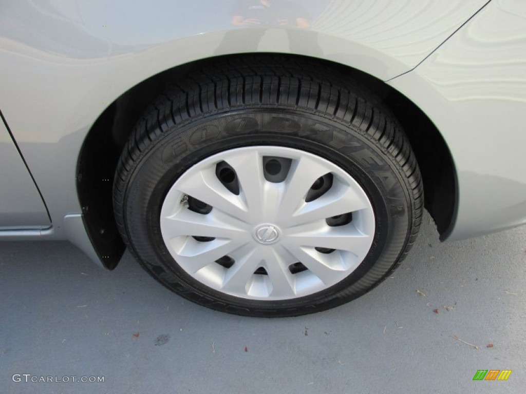 2014 Versa 1.6 S Sedan - Magnetic Gray / Charcoal photo #17