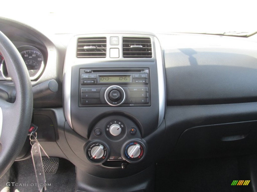 2014 Versa 1.6 S Sedan - Magnetic Gray / Charcoal photo #35