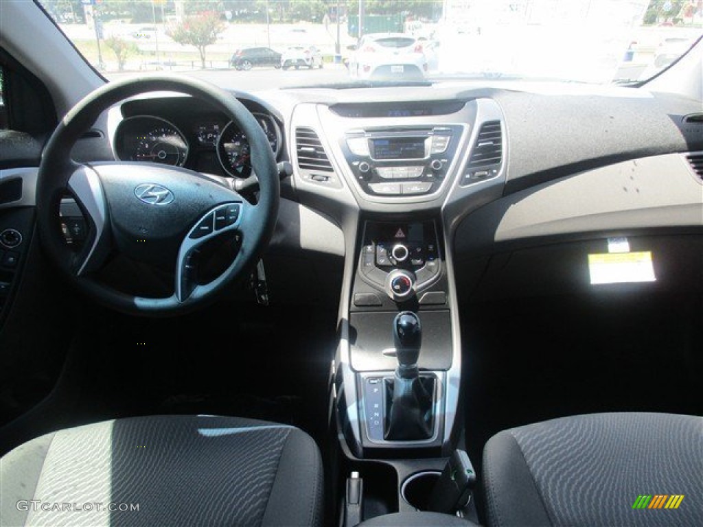 2016 Elantra SE - Red / Gray photo #13