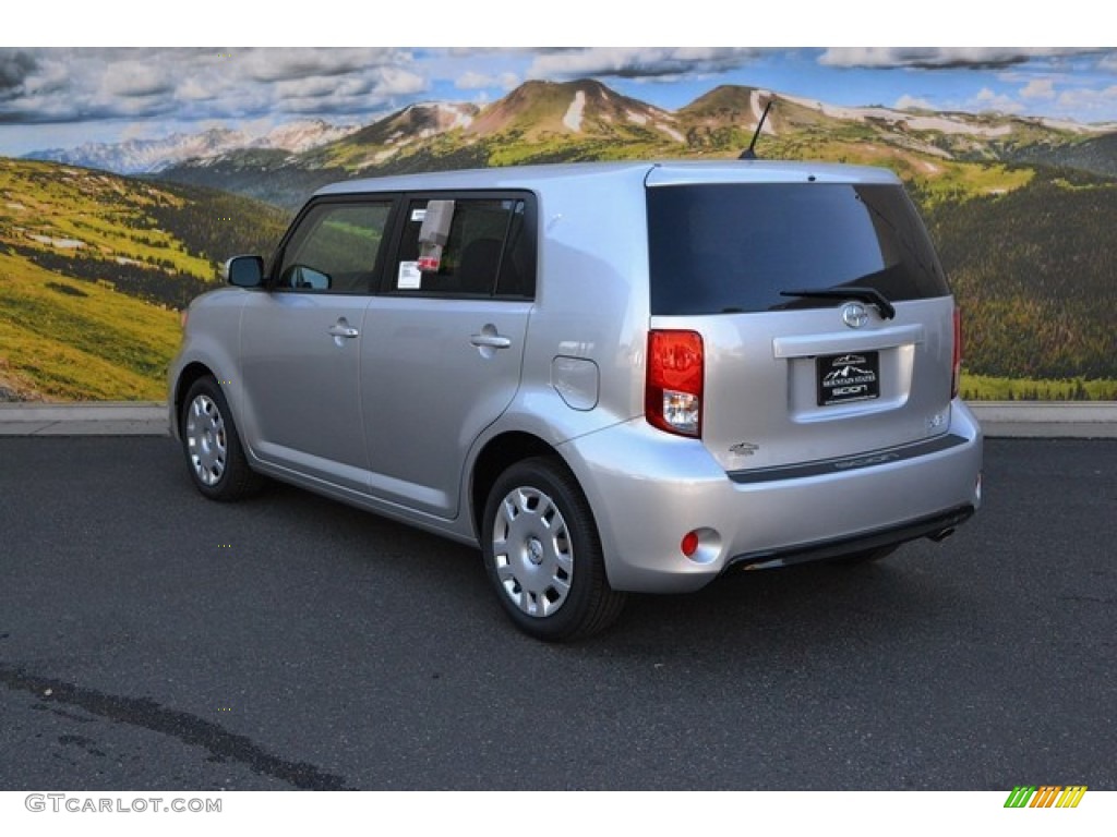 2015 xB  - Classic Silver Metallic / Dark Charcoal photo #3