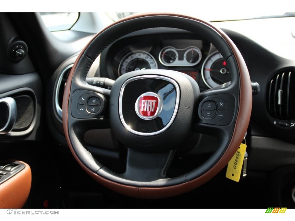 2014 Fiat 500L Trekking Black/Marrone (Black/Brown) Steering Wheel Photo #105966430