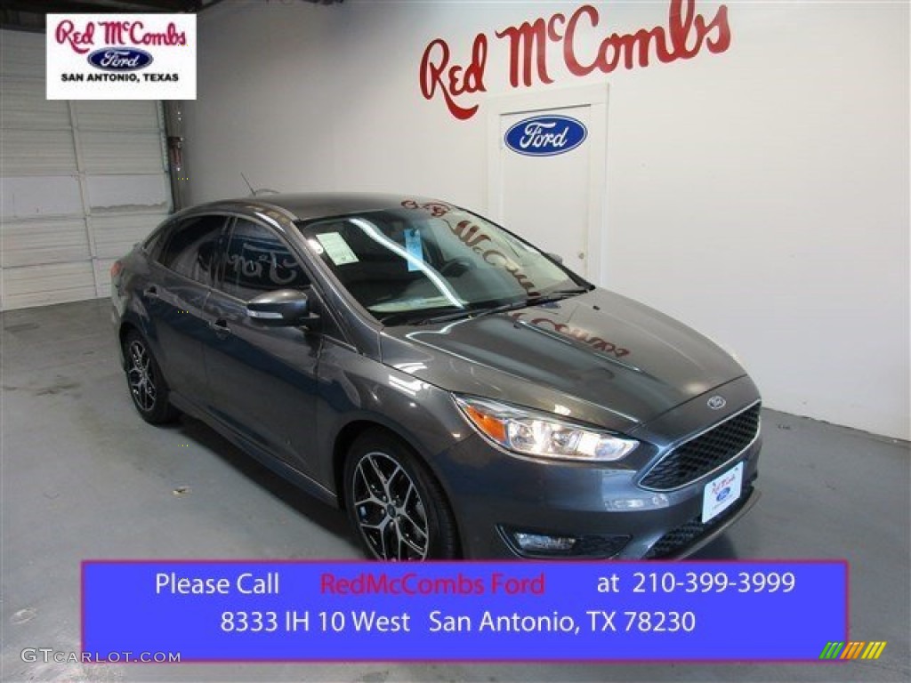 2015 Focus SE Sedan - Magnetic Metallic / Charcoal Black photo #1