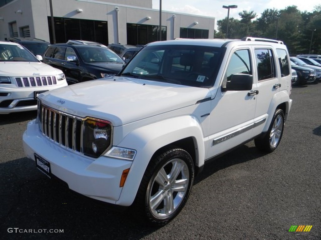 2012 Liberty Jet 4x4 - Bright White / Dark Slate Gray photo #1