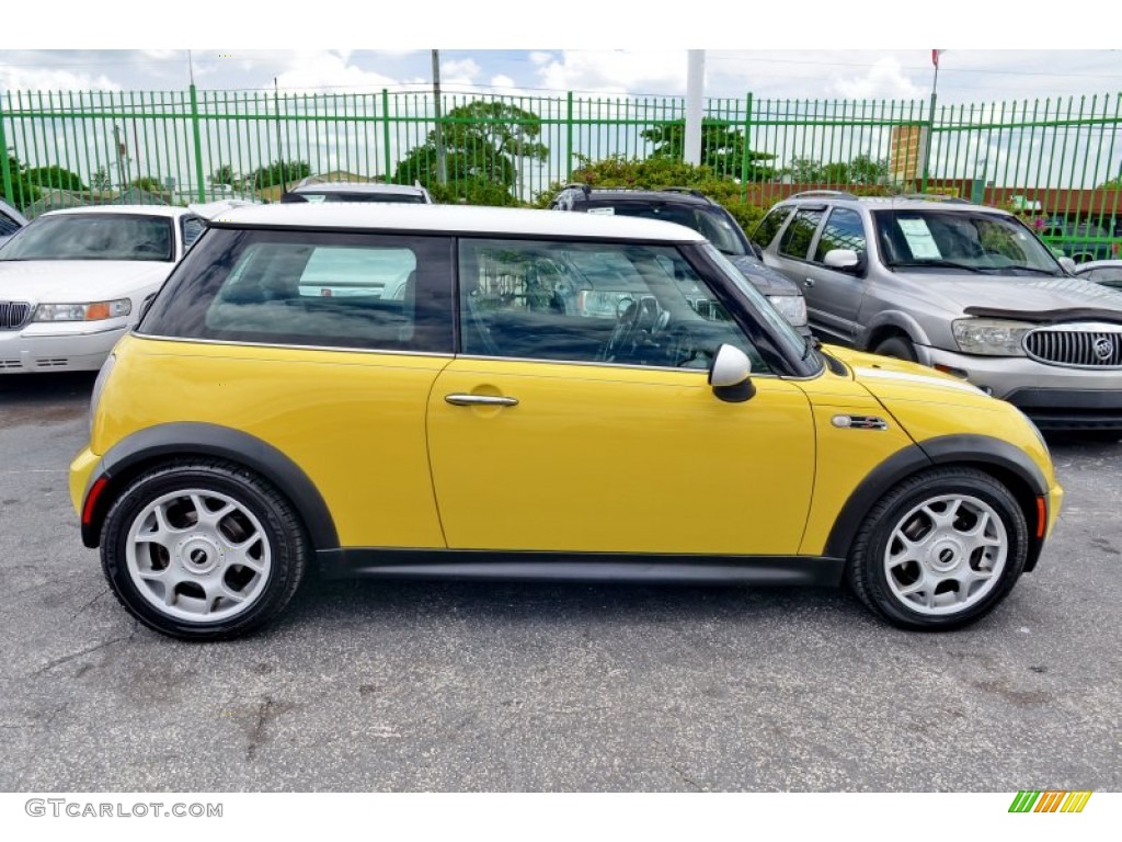 2005 Cooper S Hardtop - Liquid Yellow / Black/Panther Black photo #25