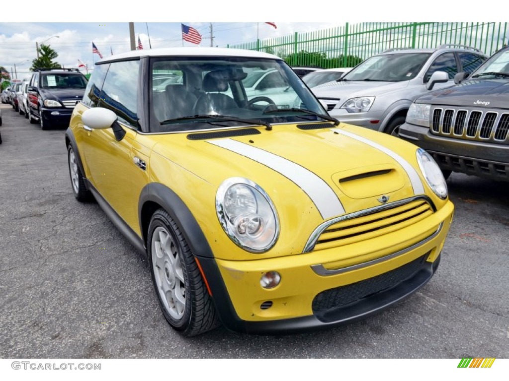 2005 Cooper S Hardtop - Liquid Yellow / Black/Panther Black photo #28