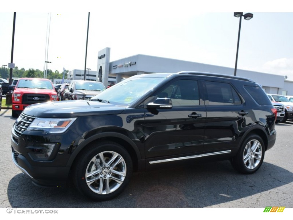 2016 Explorer XLT - Shadow Black / Ebony Black photo #3