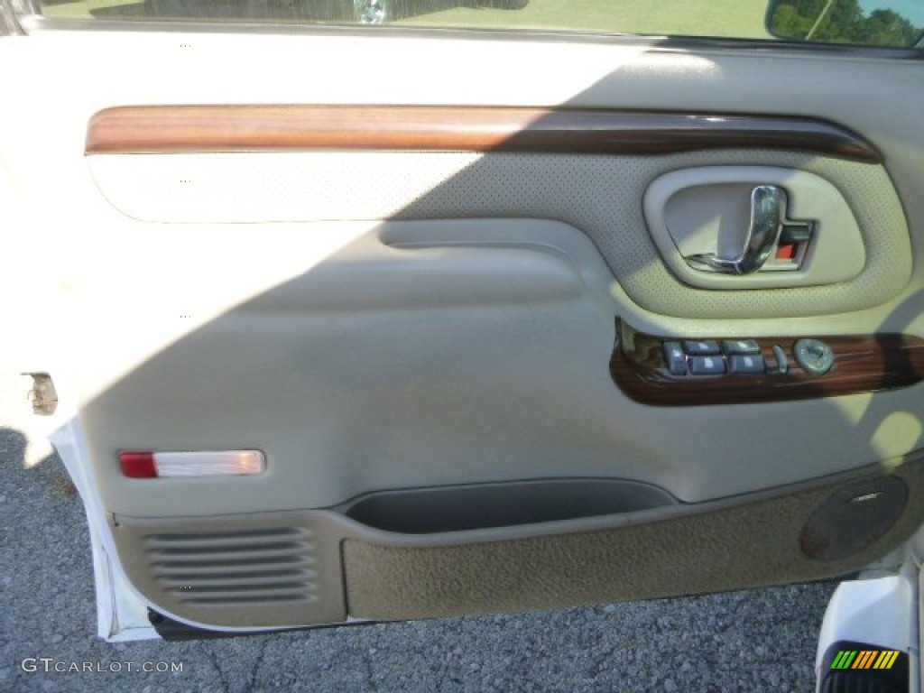 2000 Escalade 4WD - Aspen White / Neutral Shale photo #14