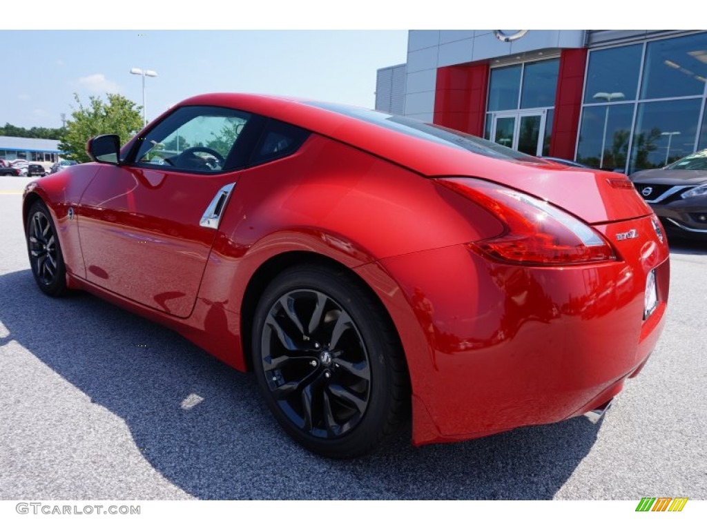 2016 370Z Coupe - Solid Red / Black photo #3