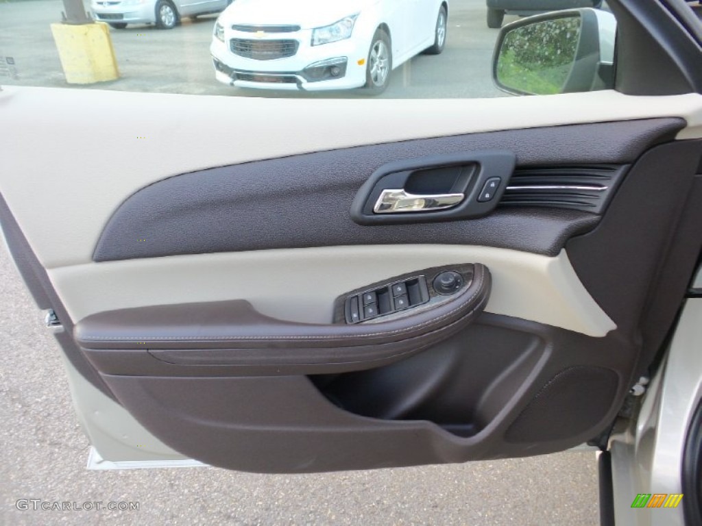 2016 Chevrolet Malibu Limited LT Cocoa/Light Neutral Door Panel Photo #105998298