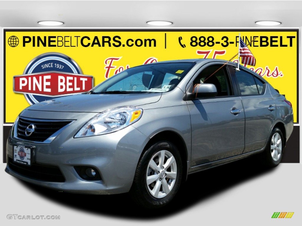 2013 Versa 1.6 SL Sedan - Magnetic Gray / Charcoal photo #1