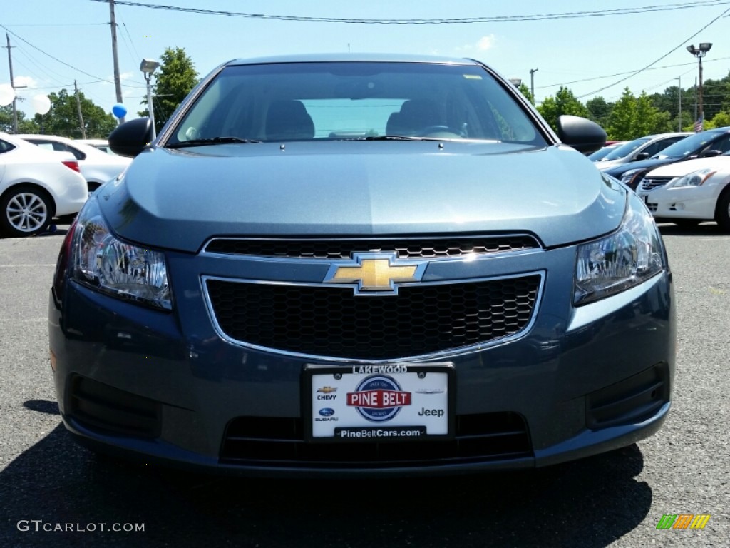 2012 Cruze LS - Blue Granite Metallic / Jet Black/Medium Titanium photo #2
