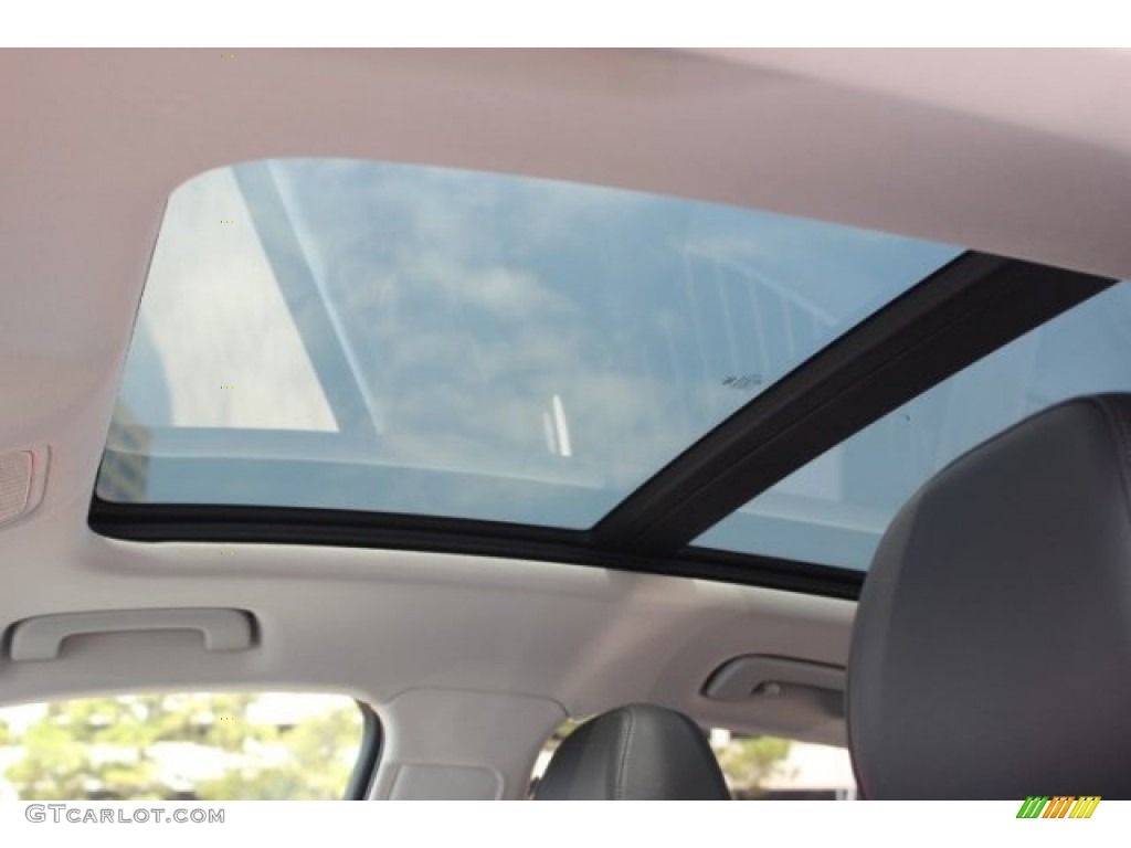 2016 Audi Q3 2.0 TSFI Premium Plus quattro Sunroof Photo #106012451