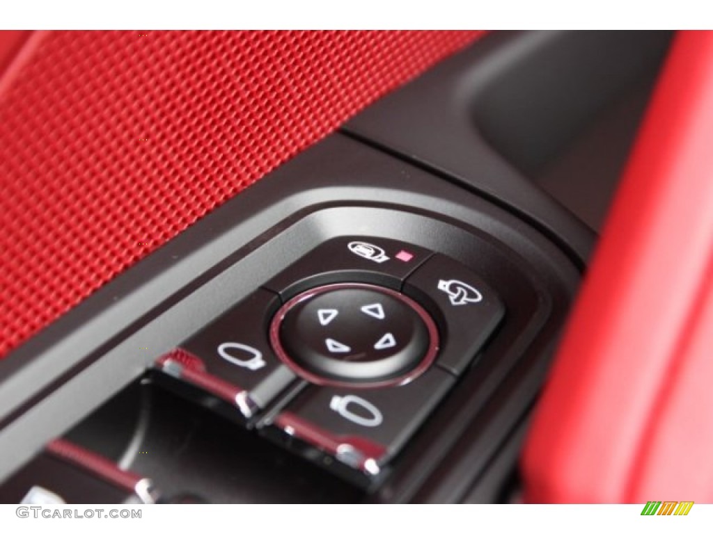 2016 Porsche Cayenne Turbo S Controls Photo #106014125