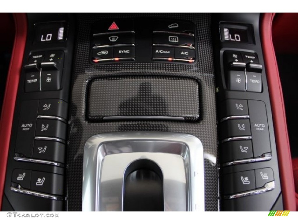 2016 Porsche Cayenne Turbo S Controls Photo #106014206