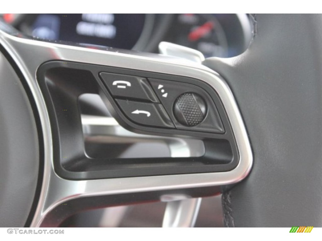 2016 Porsche Cayenne Turbo S Controls Photo #106014372