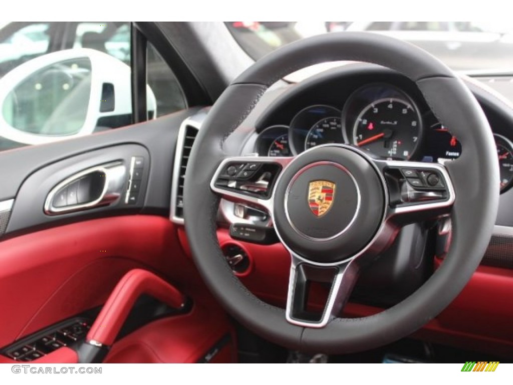2016 Porsche Cayenne Turbo S Black/Garnet Red Steering Wheel Photo #106014580
