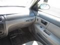 2006 Vibrant White Ford Taurus SE  photo #16