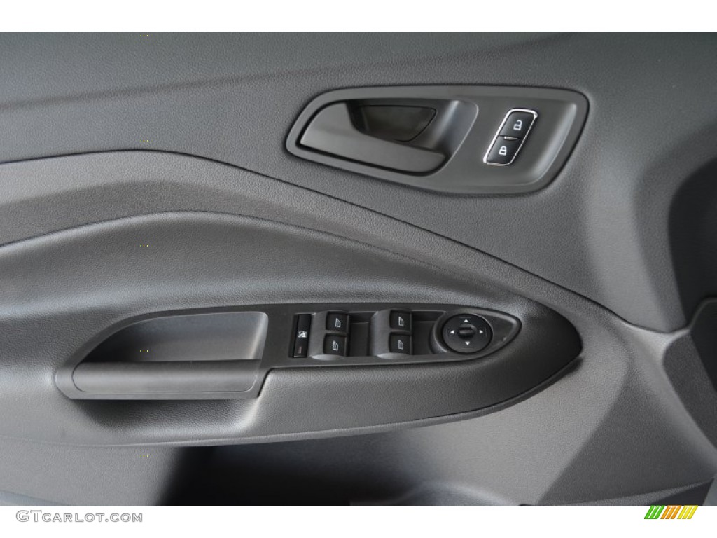 2016 Ford Escape S Door Panel Photos