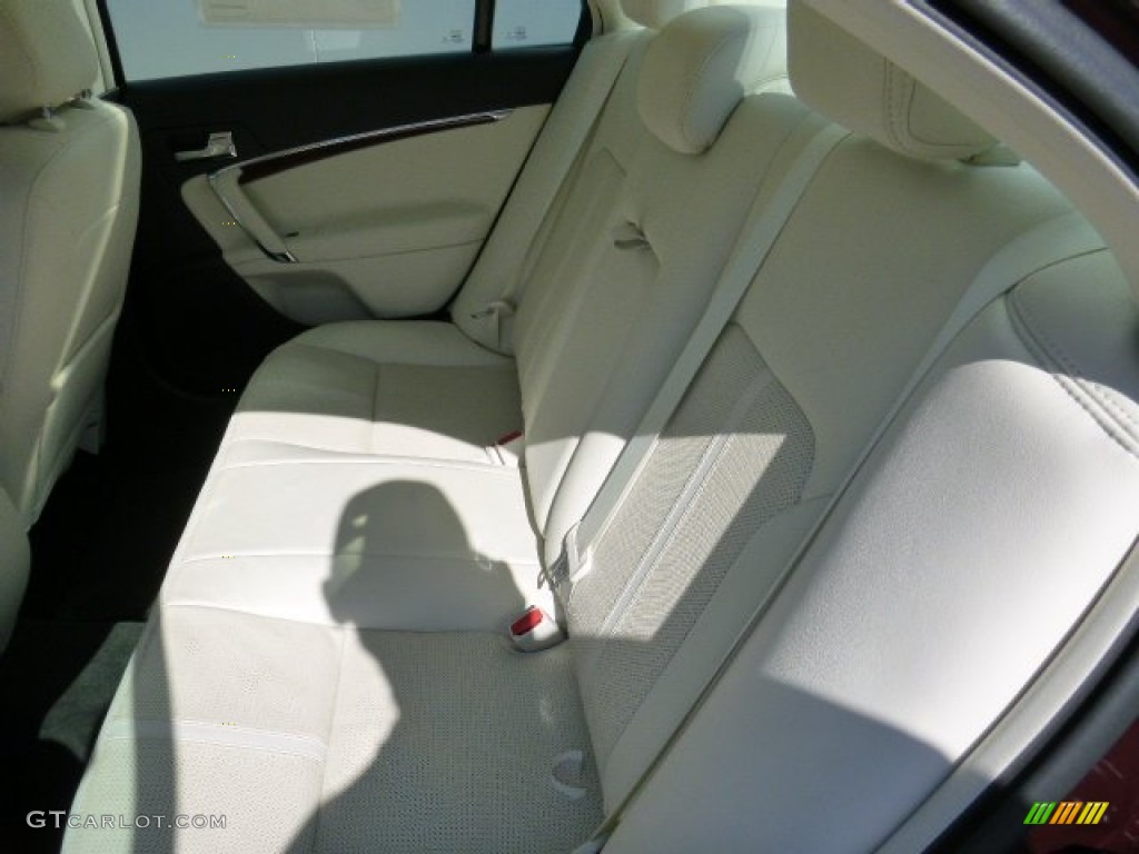 2012 MKZ FWD - Bordeaux Reserve Metallic / Cashmere photo #15