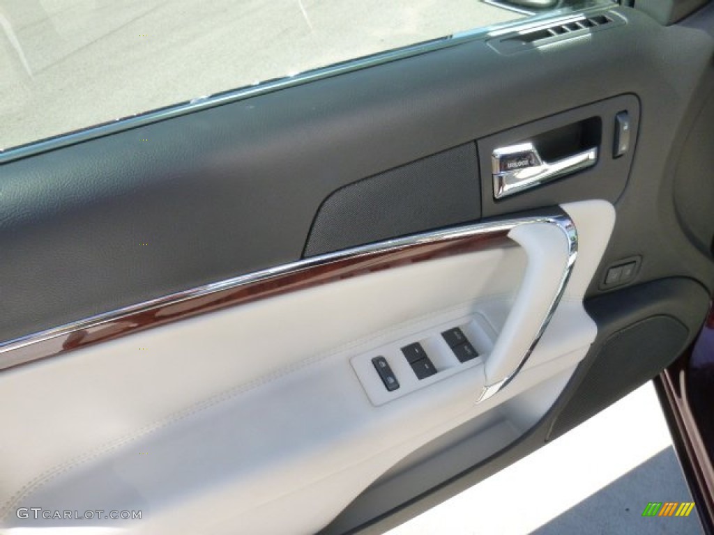 2012 MKZ FWD - Bordeaux Reserve Metallic / Cashmere photo #17