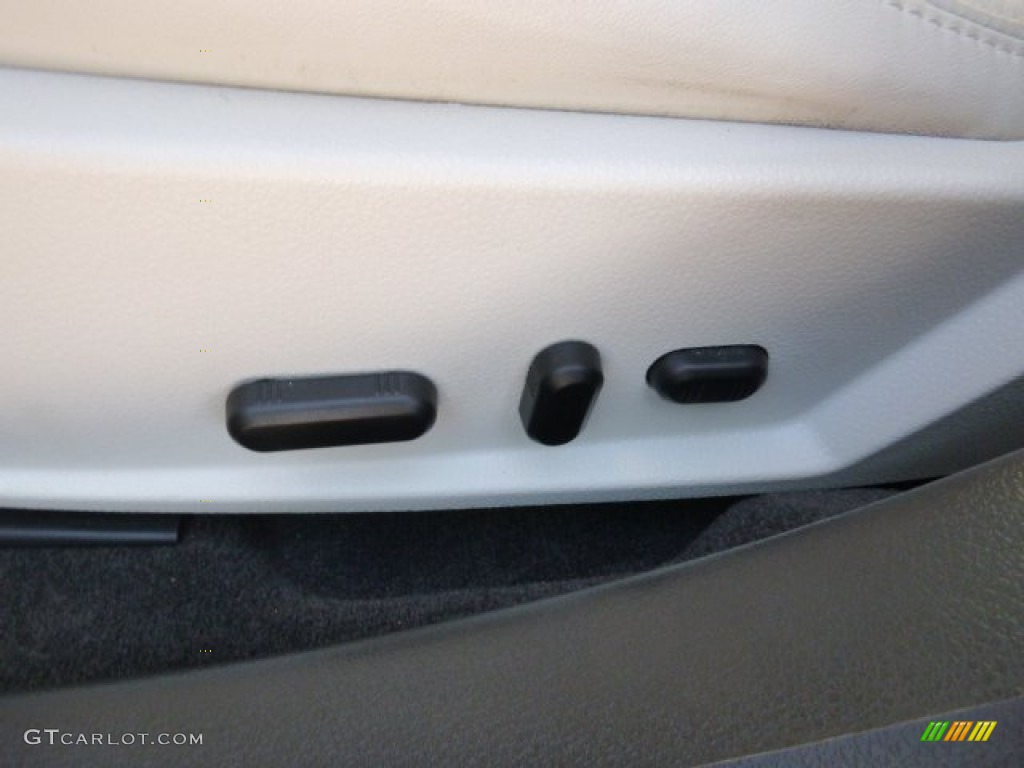 2012 MKZ FWD - Bordeaux Reserve Metallic / Cashmere photo #18