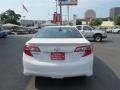 Super White - Camry SE Photo No. 7