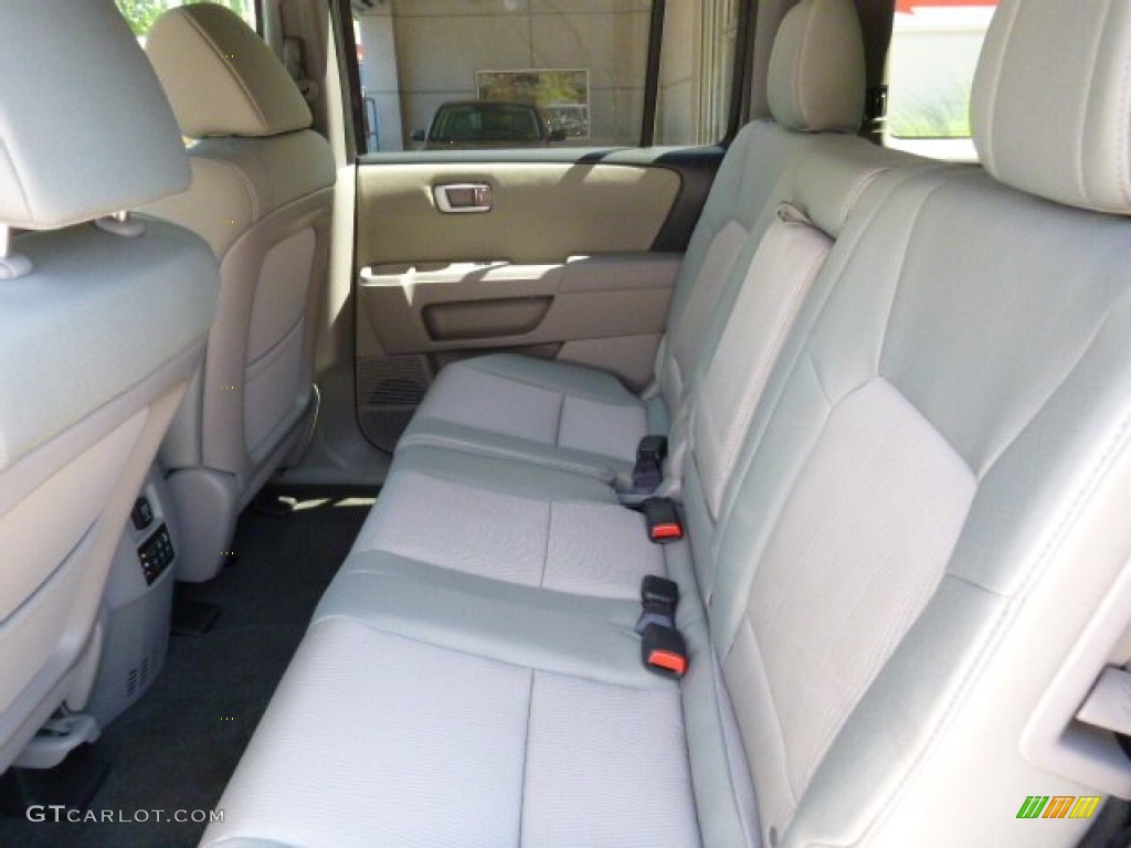 2015 Honda Pilot SE 4WD Rear Seat Photo #106033069