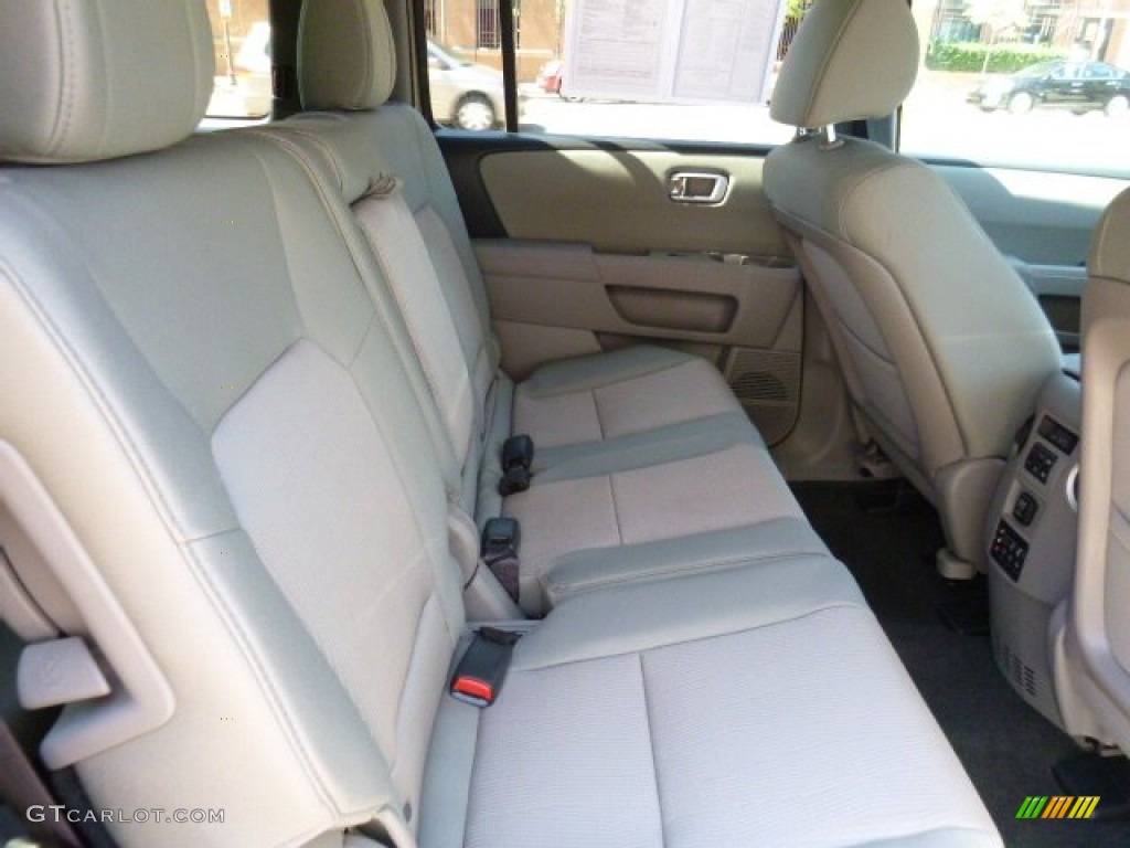 2015 Pilot SE 4WD - Modern Steel Metallic / Gray photo #14