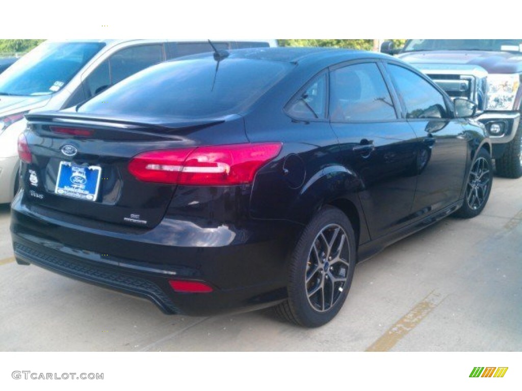 2015 Focus SE Sedan - Tuxedo Black Metallic / Charcoal Black photo #6