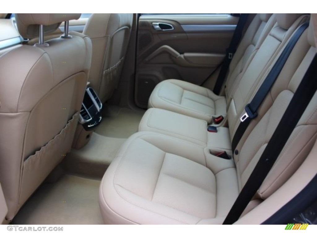 2016 Porsche Cayenne GTS Rear Seat Photo #106038571