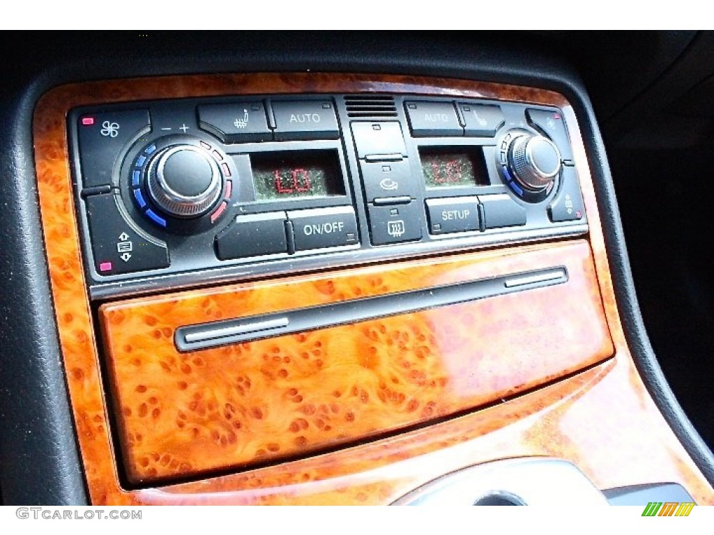 2007 A8 4.2 quattro - Light Silver Metallic / Sand Beige photo #23