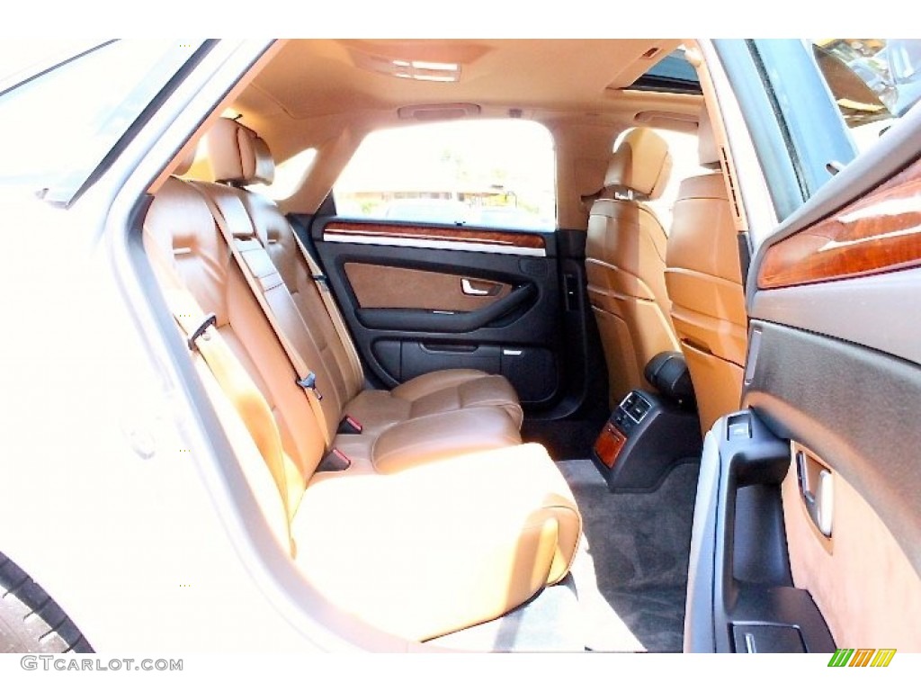 2007 A8 4.2 quattro - Light Silver Metallic / Sand Beige photo #35