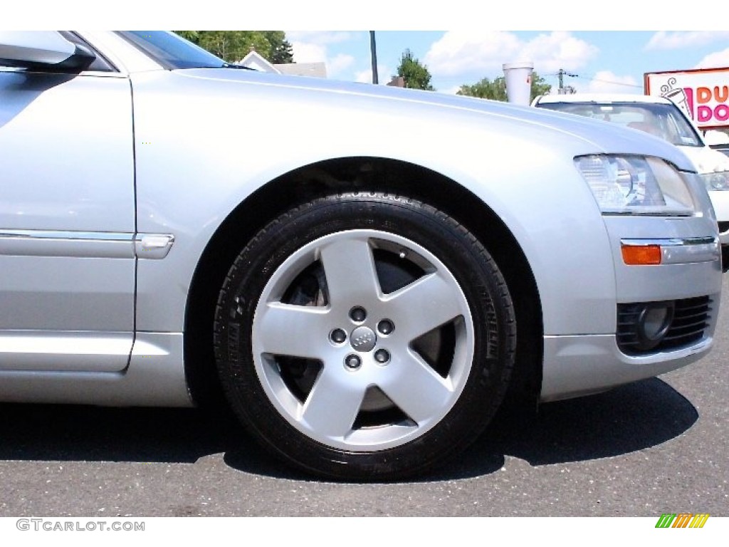 2007 A8 4.2 quattro - Light Silver Metallic / Sand Beige photo #51