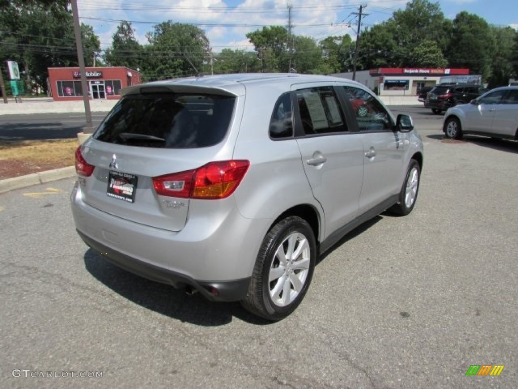 2013 Outlander Sport ES - Quick Silver Metallic / Black photo #7