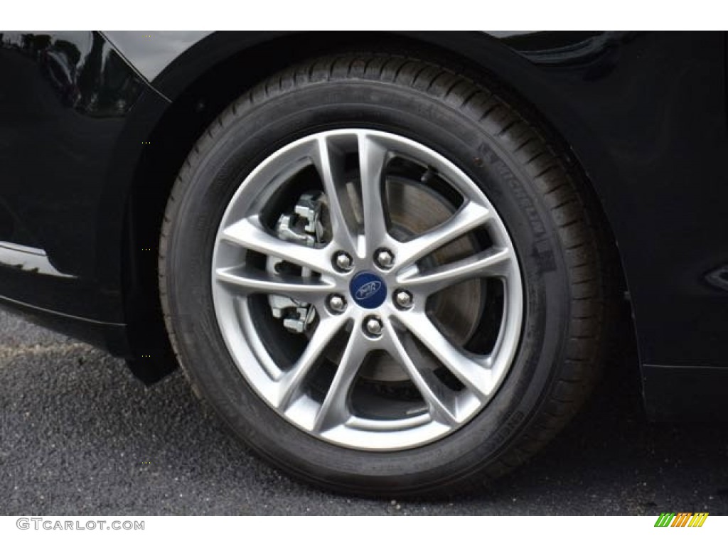 2016 Ford Fusion Hybrid Titanium Wheel Photos | GTCarLot.com