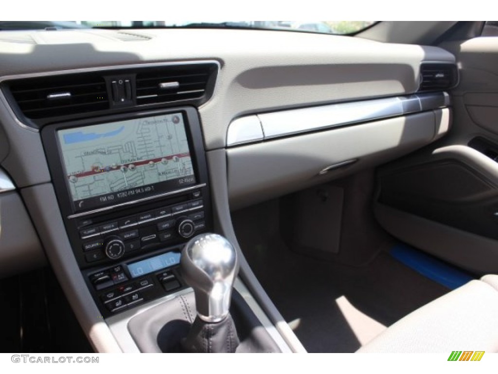 2016 Porsche 911 Carrera 4S Cabriolet Dashboard Photos