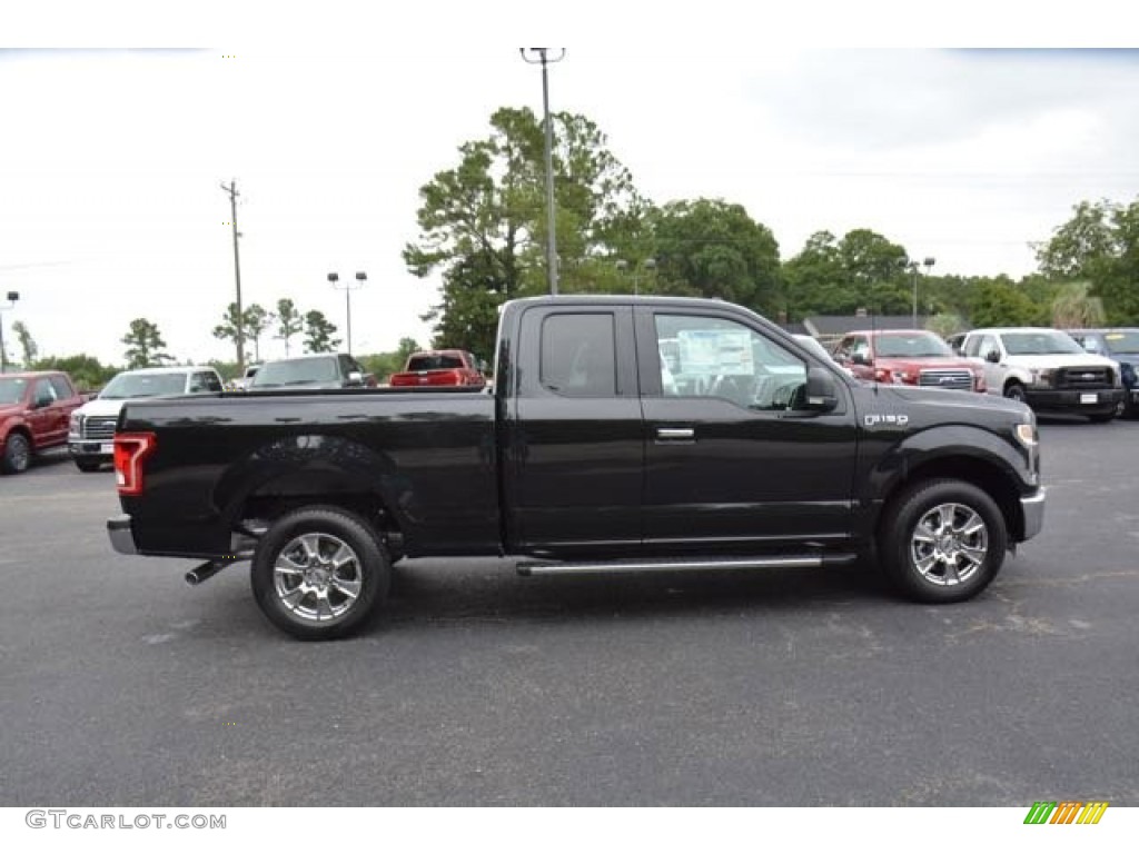 2015 F150 XLT SuperCab - Tuxedo Black Metallic / Medium Earth Gray photo #4