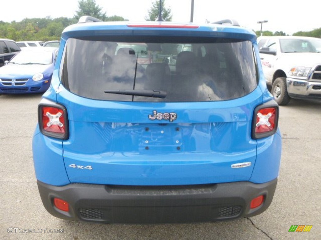 2015 Renegade Latitude 4x4 - Sierra Blue / Black photo #4