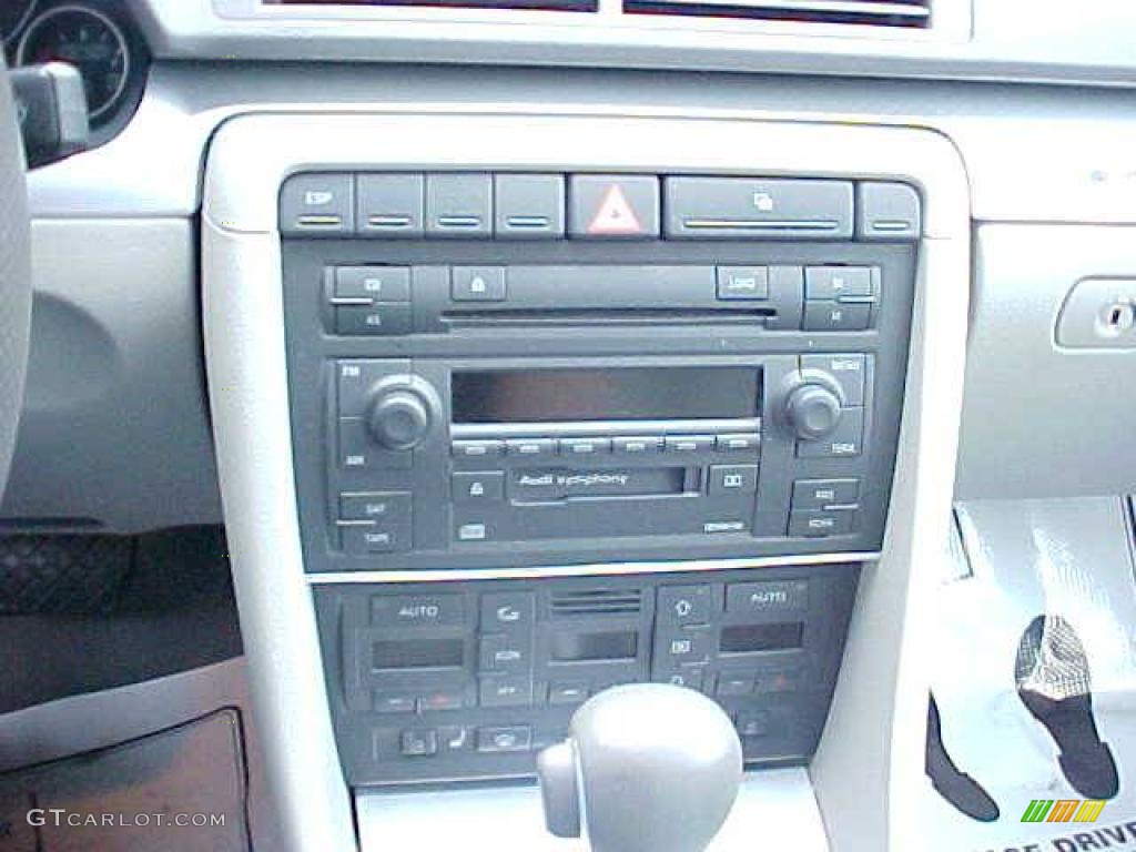 2006 A4 2.0T quattro Sedan - Liquid Blue Metallic / Platinum photo #18
