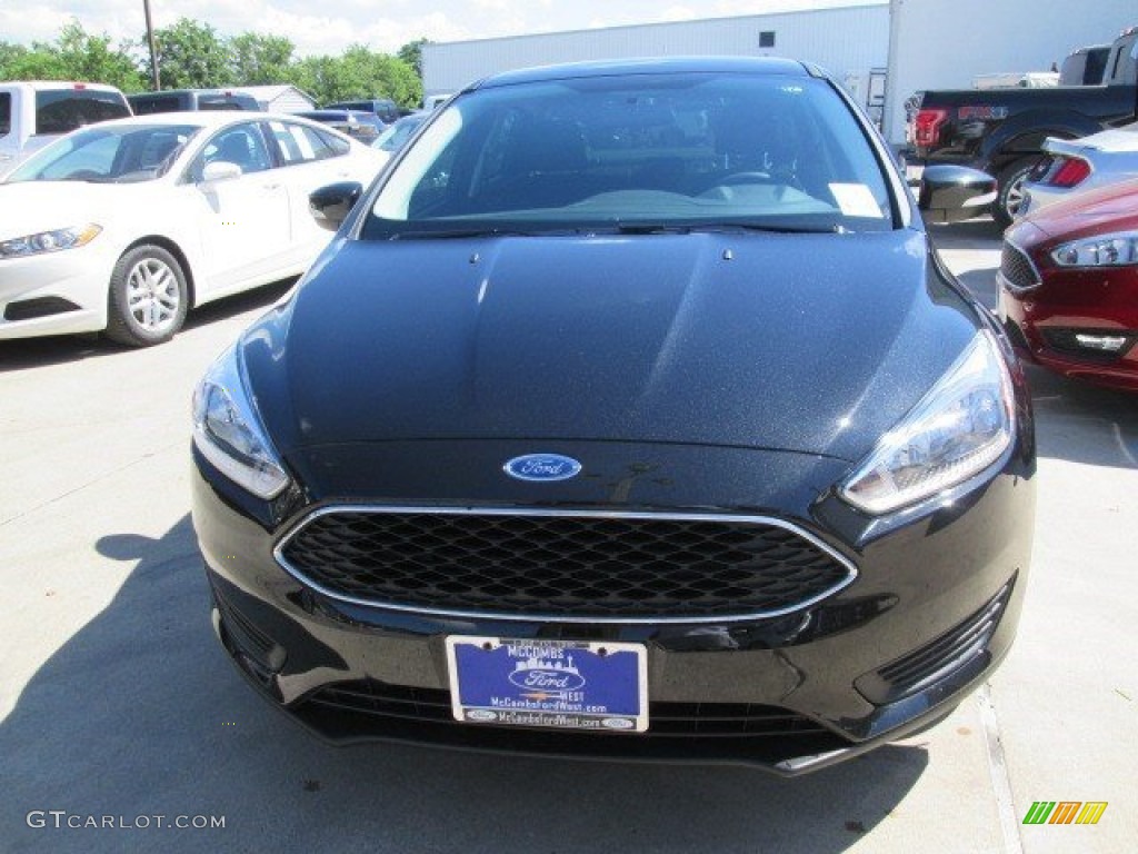 2015 Focus SE Sedan - Tuxedo Black Metallic / Charcoal Black photo #6