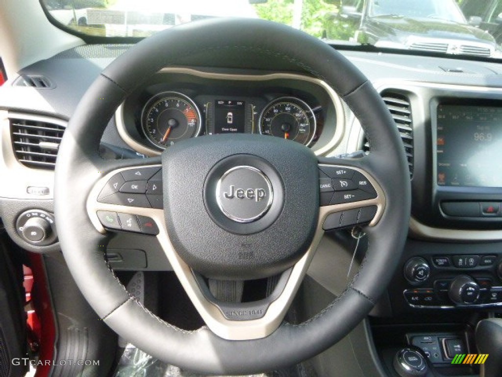 2016 Jeep Cherokee Latitude 4x4 Black Steering Wheel Photo #106091821
