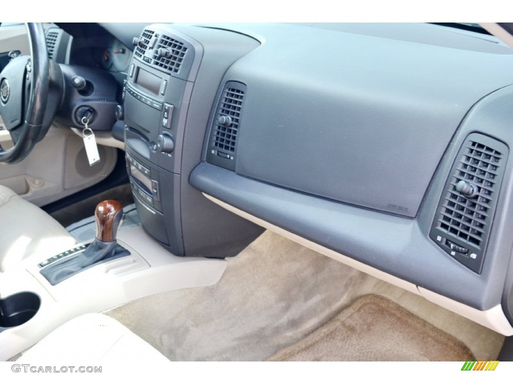 2004 CTS Sedan - Blue Chip / Light Neutral photo #46